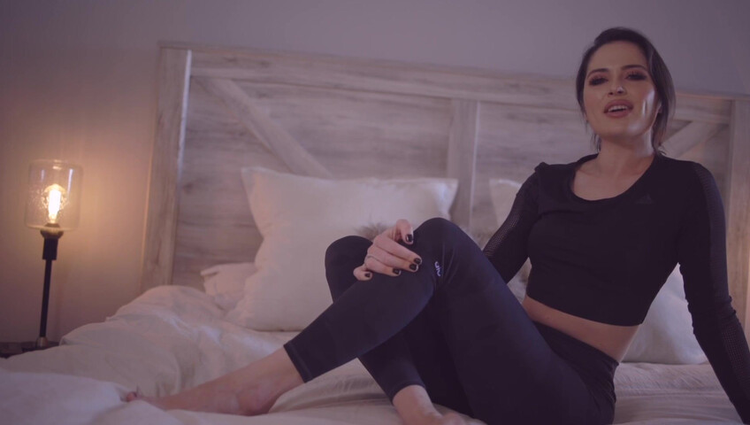 Goddess Alessa - Eat it for StepMommy