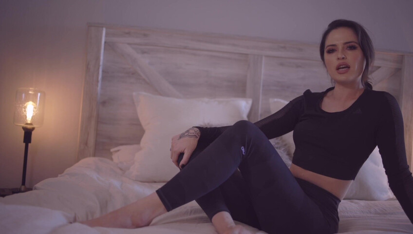 Goddess Alessa - Eat it for StepMommy