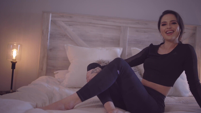 Goddess Alessa - Eat it for StepMommy