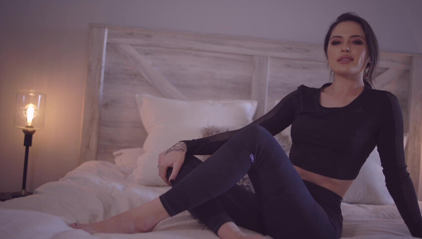 Goddess Alessa - Eat it for StepMommy