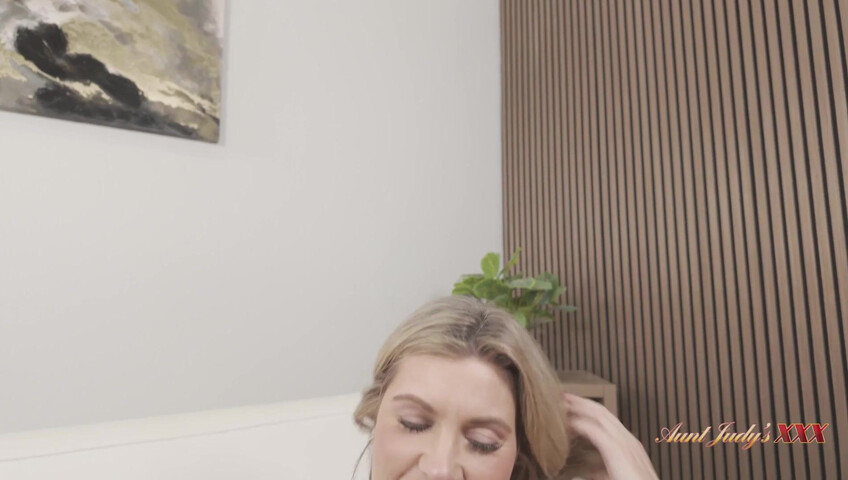 Goddess Savvy - FaceTime with Mom 5