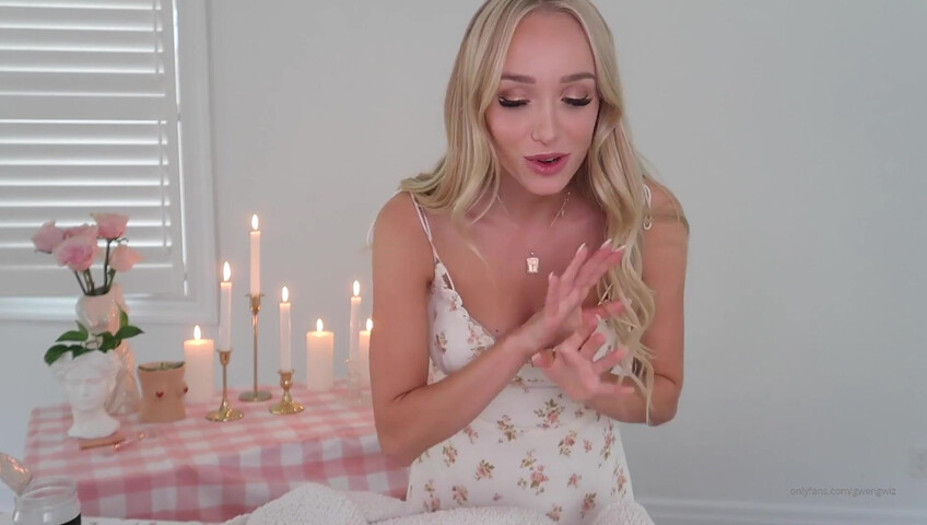 Gwen Gwiz - ASMR - Oil Massage and BJ