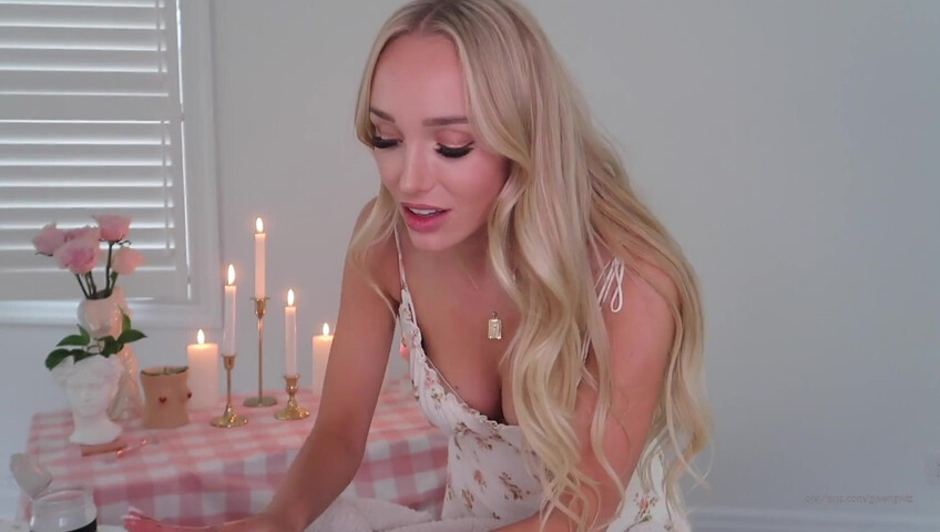 Gwen Gwiz - ASMR - Oil Massage and BJ