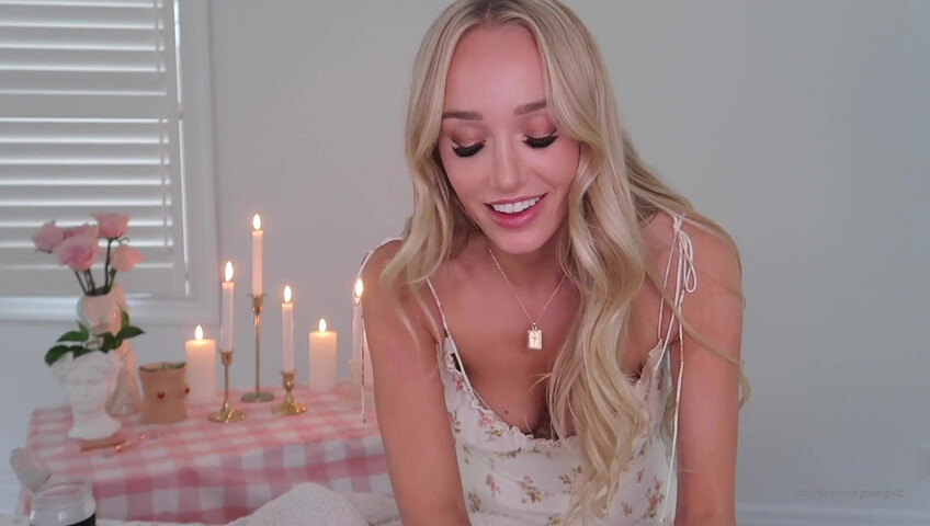 Gwen Gwiz - ASMR - Oil Massage and BJ