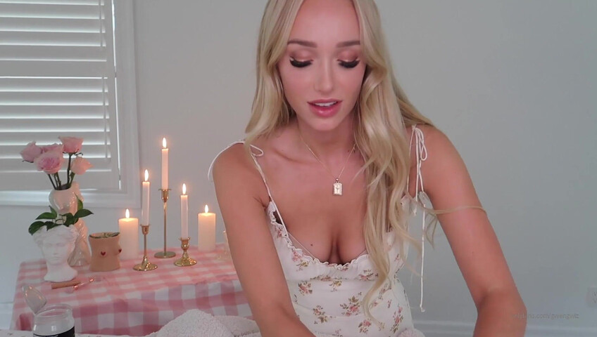 Gwen Gwiz - ASMR - Oil Massage and BJ