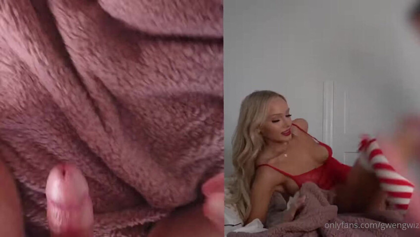 GwenGwiz - Xmas doll getting fucked