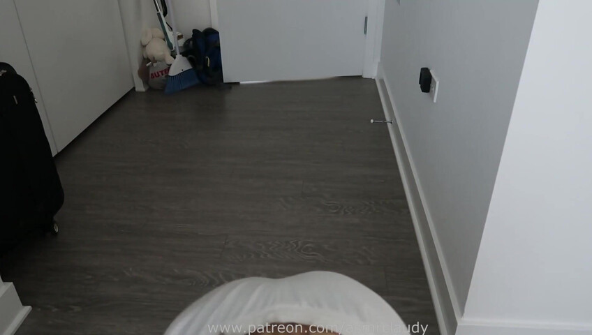 Claudy ASMR - bestie practices on you