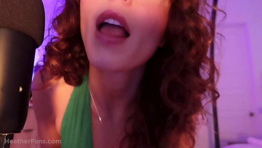 HeatheredEffect - Lens Lick ASMR - Green Halter