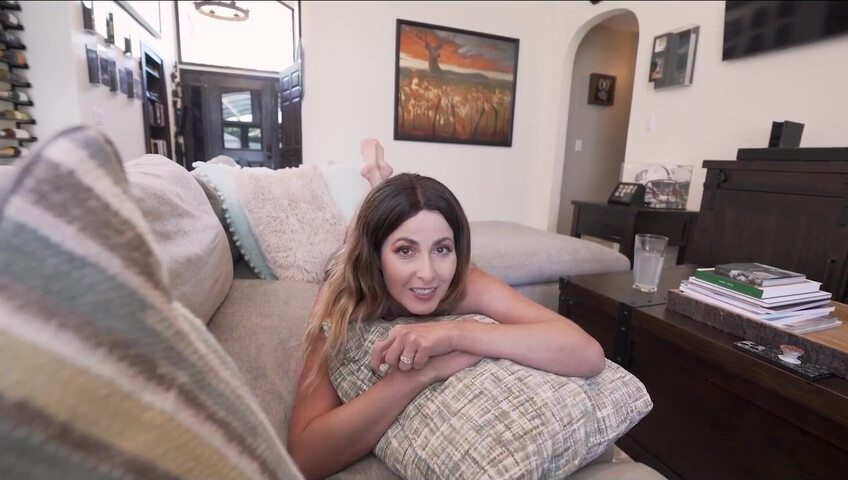 Helena Price - 29 November 2024 - Playing Truth or Dare with Mom