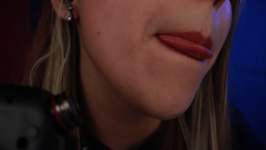 frivvifox Tascam *Muah* Kisses & Finger Nibbles ~ (Patreon)