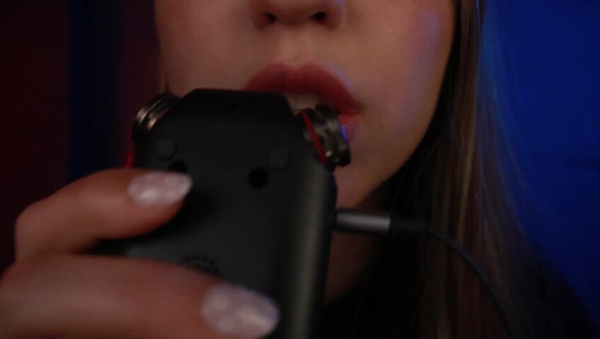 frivvifox Tascam *Muah* Kisses & Finger Nibbles ~ (Patreon)