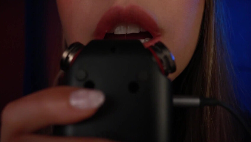 frivvifox Tascam *Muah* Kisses & Finger Nibbles ~ (Patreon)