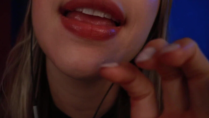 frivvifox Tascam *Muah* Kisses & Finger Nibbles ~ (Patreon)