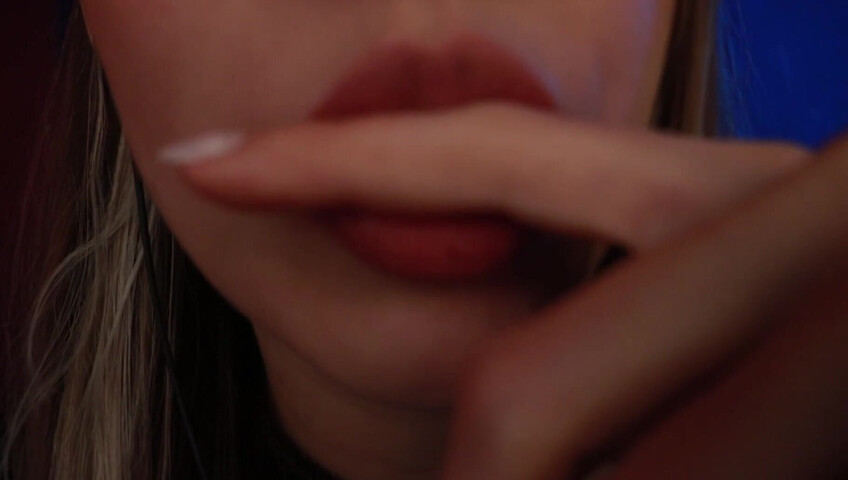 frivvifox Tascam *Muah* Kisses & Finger Nibbles ~ (Patreon)