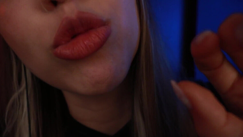 frivvifox Tascam *Muah* Kisses & Finger Nibbles ~ (Patreon)