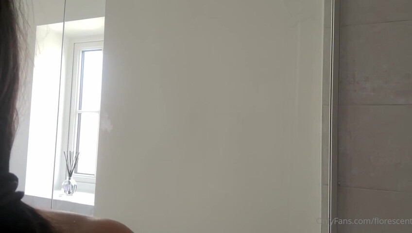 Florescent - Immersive Up Close Shower