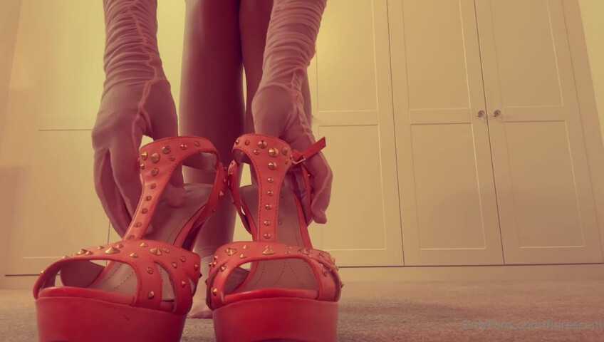 Florescent - Submissive Barbie Girl Strips For You