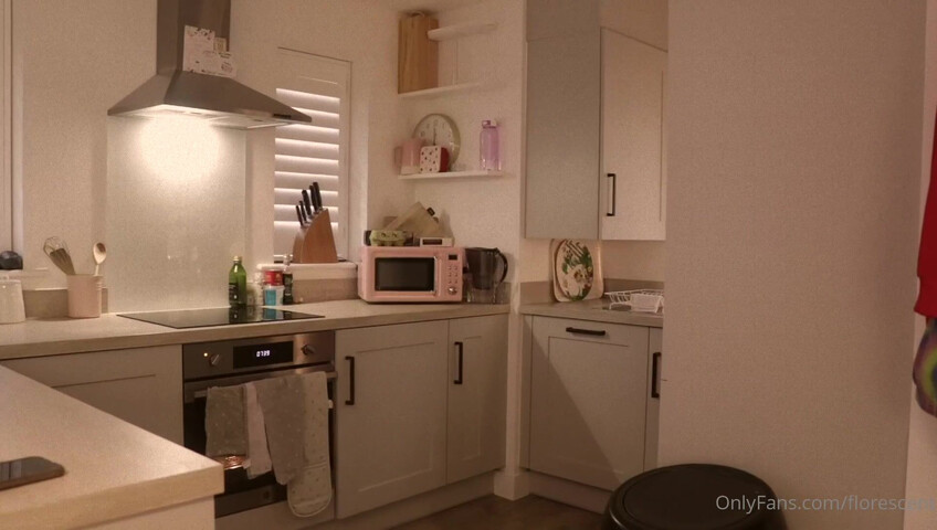 Florescent - Santa's Little Tease Baking Up Sexy Christmas Magic In The Kitchen