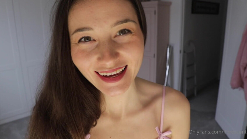 2024 - 02 - 29 - Florescent - Face-timing me as I Getting Ready In My Dressing Room Roleplay [POOTIE]