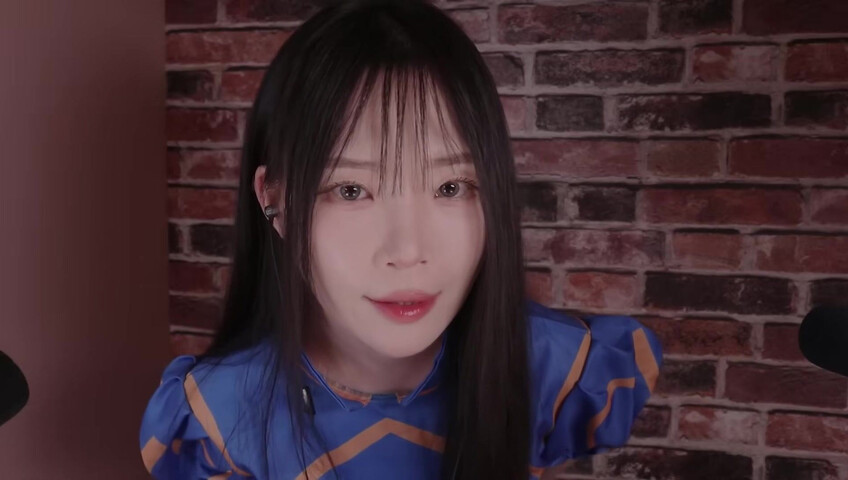 ASMR - Filming Outfit Lookbook & Behind-the-Scenes Chat