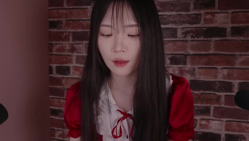 ASMR - Filming Outfit Lookbook & Behind-the-Scenes Chat