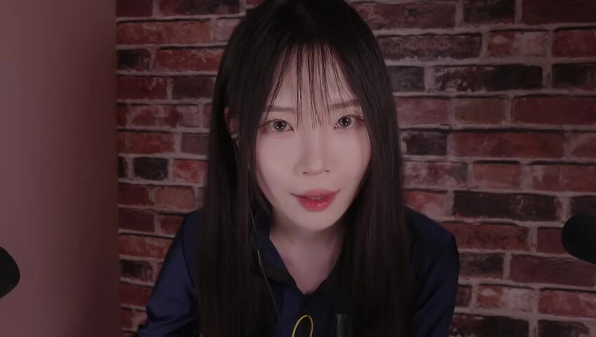 ASMR - Filming Outfit Lookbook & Behind-the-Scenes Chat