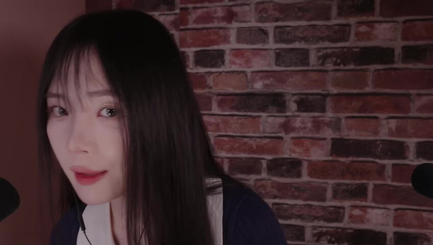 ASMR - Filming Outfit Lookbook & Behind-the-Scenes Chat