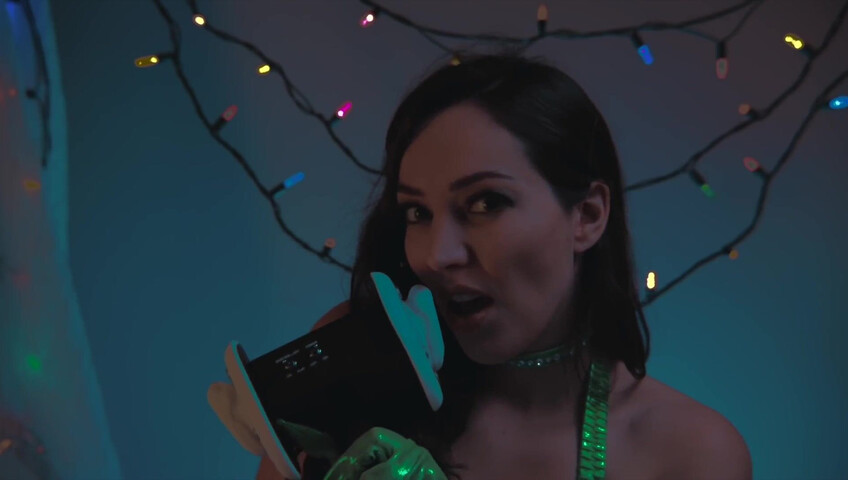 ASMR - I AM MISS GRINCH! (Christmas themed role play)