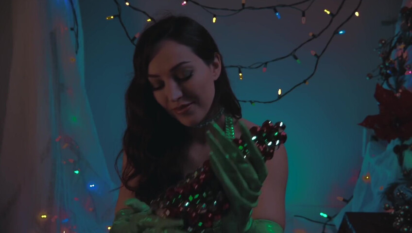 ASMR - I AM MISS GRINCH! (Christmas themed role play)