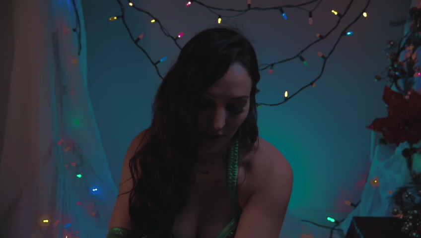 ASMR - I AM MISS GRINCH! (Christmas themed role play)