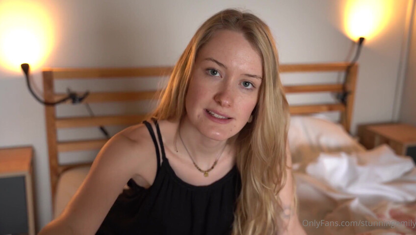 ASMR Emily - Flirty nude valentine's gift