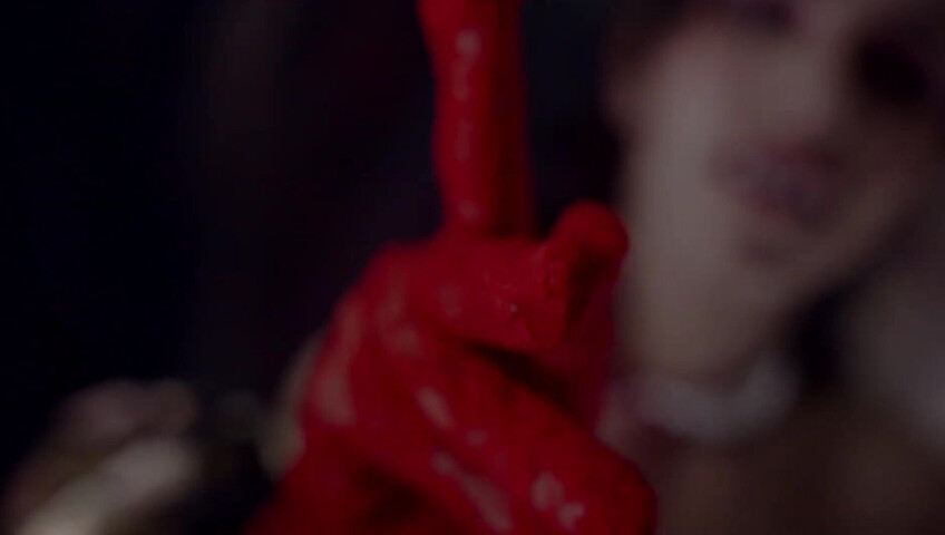 ASMR Glow - Sharon Dubois 2024-11-31 ASMR for members A Vampire Hypnotizes You