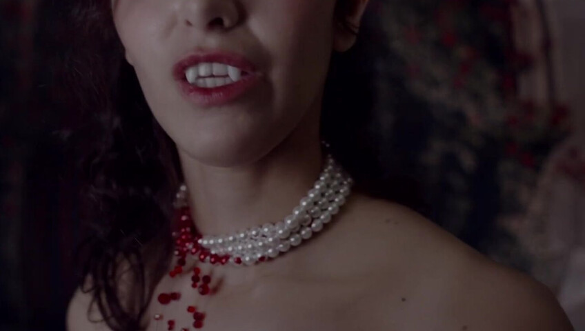 ASMR Glow - Sharon Dubois 2024-11-31 ASMR for members A Vampire Hypnotizes You