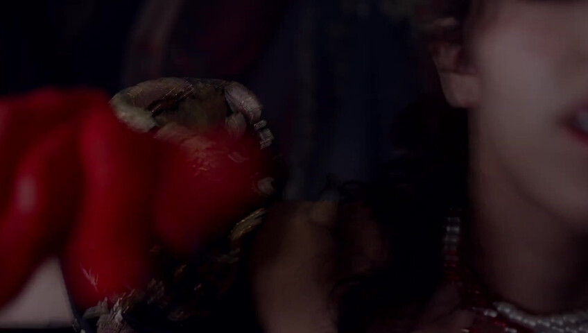 ASMR Glow - Sharon Dubois 2024-11-31 ASMR for members A Vampire Hypnotizes You