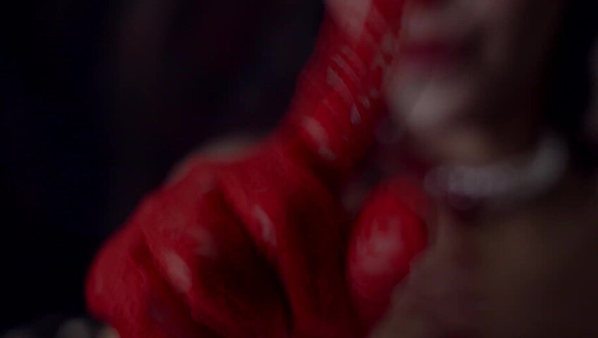 ASMR Glow - Sharon Dubois 2024-11-31 ASMR for members A Vampire Hypnotizes You