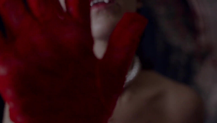 ASMR Glow - Sharon Dubois 2024-11-31 ASMR for members A Vampire Hypnotizes You