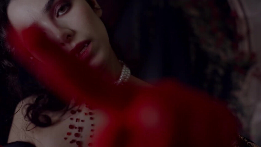 ASMR Glow - Sharon Dubois 2024-11-31 ASMR for members A Vampire Hypnotizes You