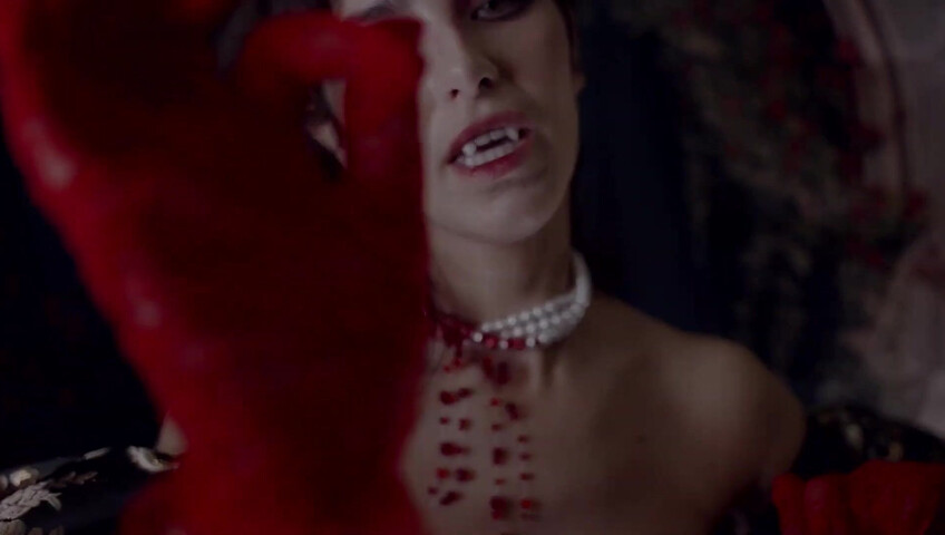 ASMR Glow - Sharon Dubois 2024-11-31 ASMR for members A Vampire Hypnotizes You