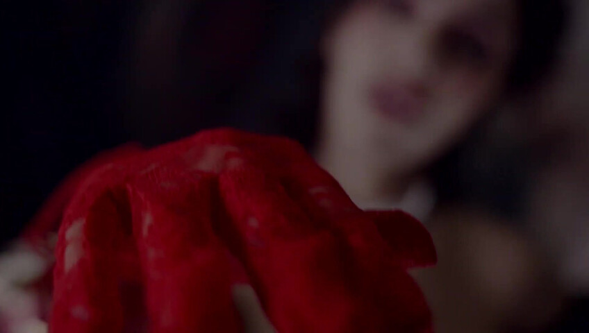 ASMR Glow - Sharon Dubois 2024-11-31 ASMR for members A Vampire Hypnotizes You