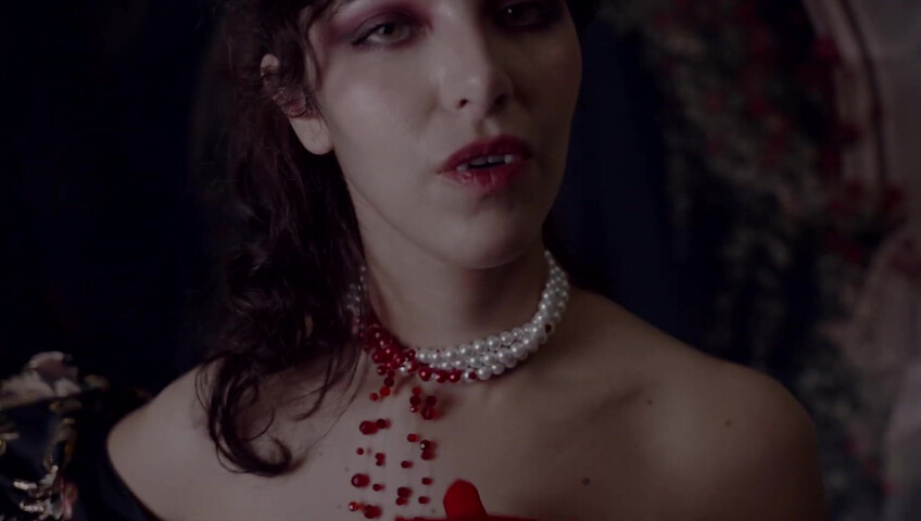 ASMR Glow - Sharon Dubois 2024-11-31 ASMR for members A Vampire Hypnotizes You