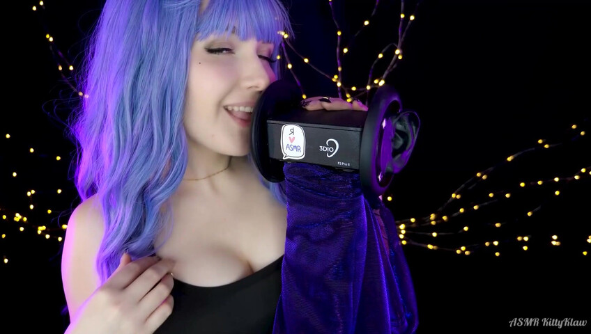 ASMR Kitty Klaw - Hot Licking & Mouth sounds