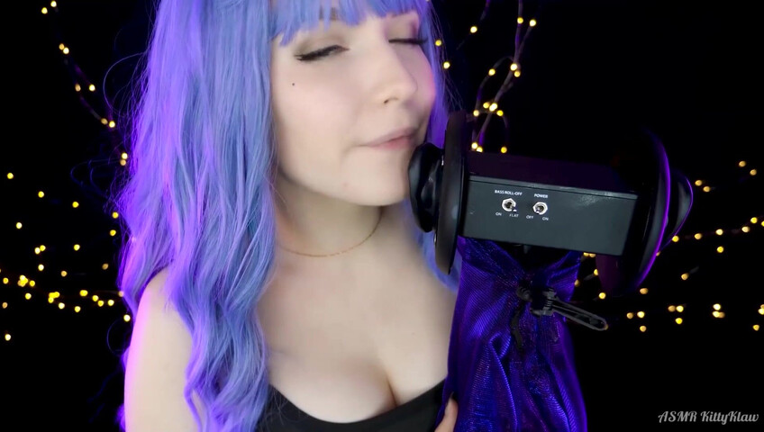 ASMR Kitty Klaw - Hot Licking & Mouth sounds