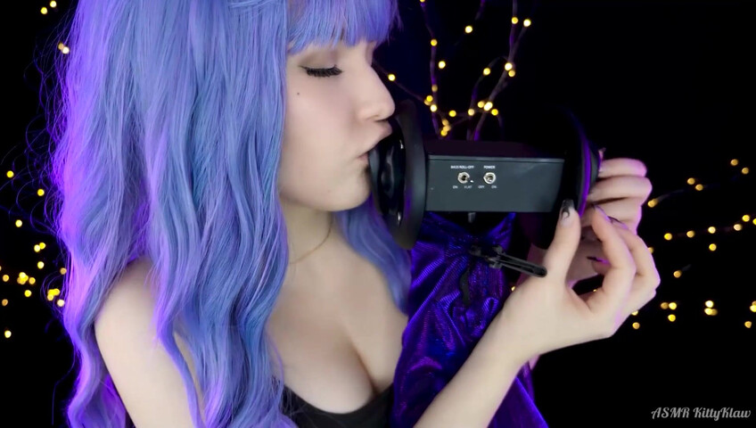 ASMR Kitty Klaw - Hot Licking & Mouth sounds