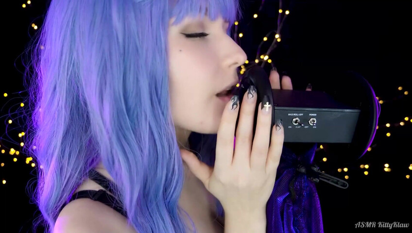 ASMR Kitty Klaw - Hot Licking & Mouth sounds