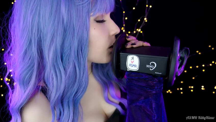 ASMR Kitty Klaw - Hot Licking & Mouth sounds