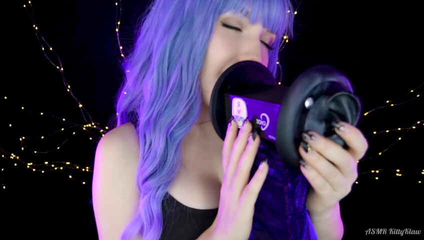 ASMR Kitty Klaw - Hot Licking & Mouth sounds