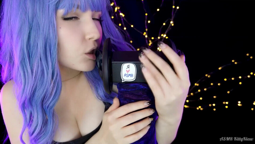 ASMR Kitty Klaw - Hot Licking & Mouth sounds