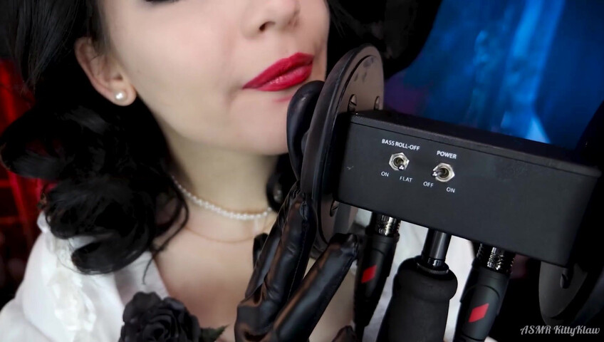 ASMR Kitty Klaw - Lady Dimitrescu Licking & Mouth sounds