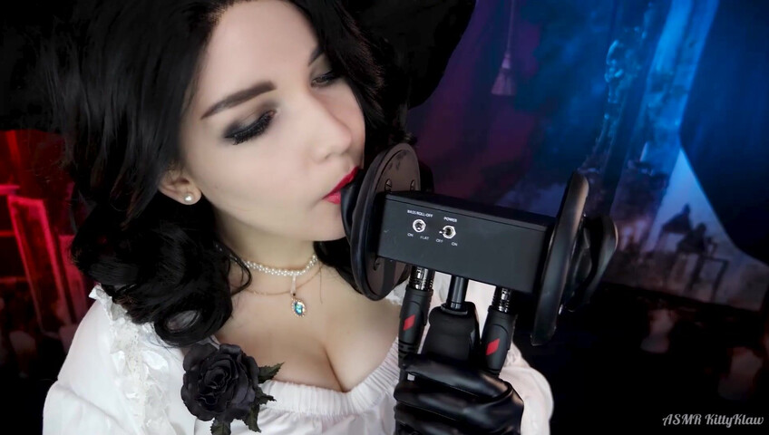 ASMR Kitty Klaw - Lady Dimitrescu Licking & Mouth sounds