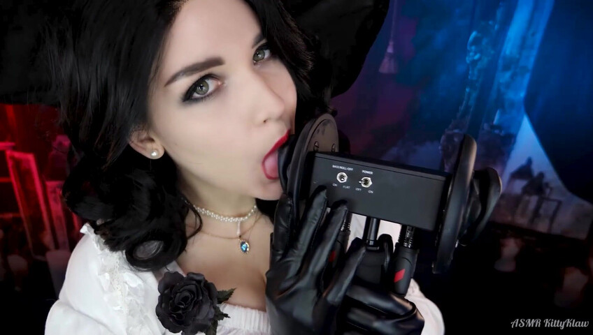 ASMR Kitty Klaw - Lady Dimitrescu Licking & Mouth sounds